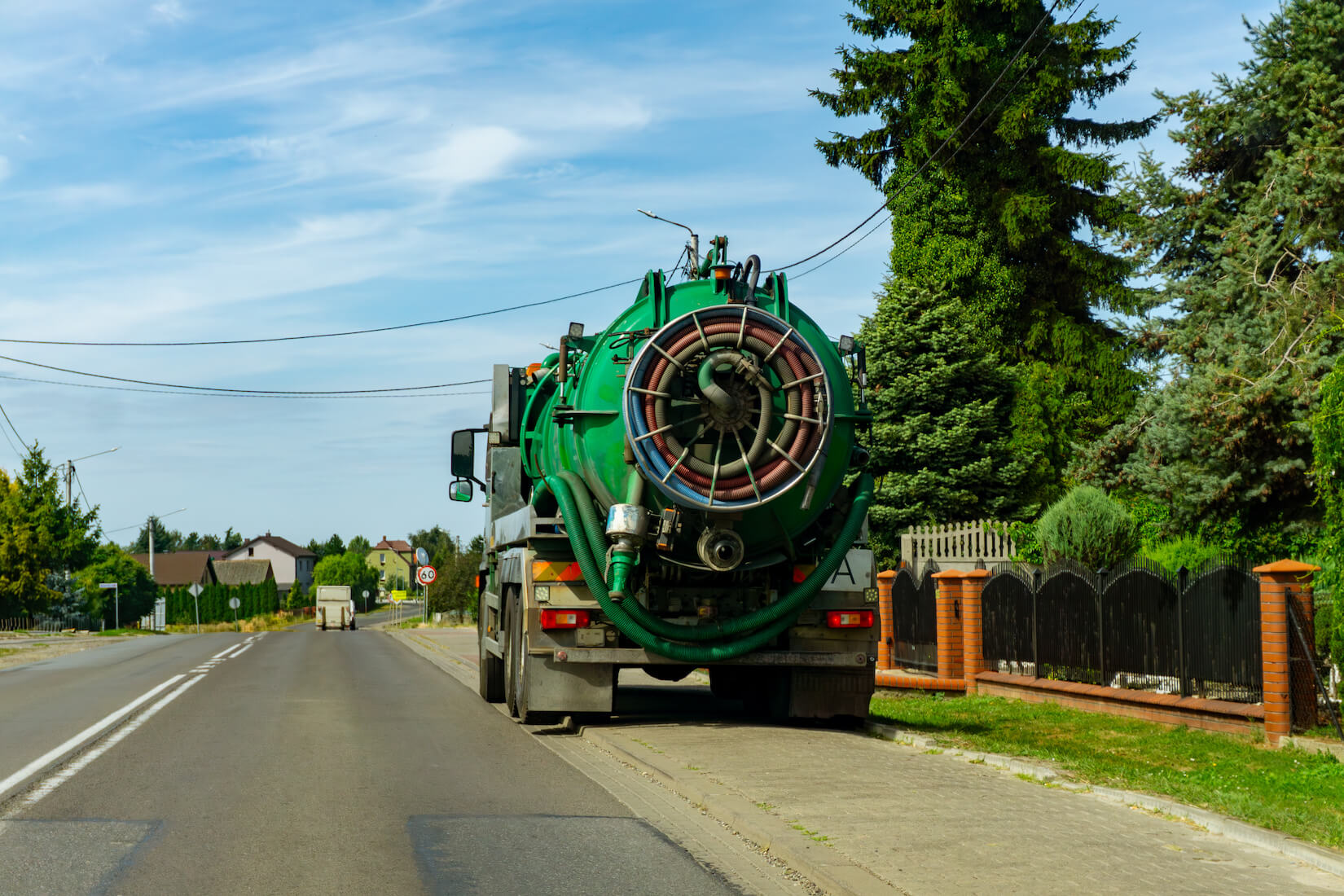 whats-a-vacuum-truck whats a vacuum truck